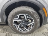 Used 2023 Kia Sportage LX image 3