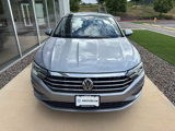 Used 2020 Volkswagen Jetta SE image 2