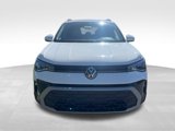 Used 2025 Volkswagen Taos SE image 3