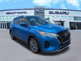 Used 2022 Nissan Kicks SV image 2
