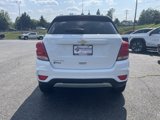 Used 2022 Chevrolet Trax LT w/ LT Convenience Package image 4