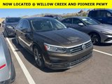 Used 2019 Volkswagen Passat 2.0T SE R-Line image 2