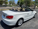 Used 2008 BMW 128i Convertible image 4