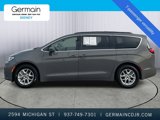 Used 2022 Chrysler Pacifica Touring-L image 2