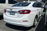 Used 2018 Chevrolet Cruze LT w/ Convenience Package image 3