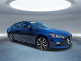 Used 2021 Nissan Altima 2.5 SR w/ SR Premium Package image 2