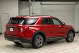 Used 2022 Ford Explorer XLT w/ Equipment Group 202A image 4