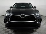 Used 2021 Toyota Highlander XLE image 2