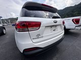 Used 2017 Kia Sorento LX w/ LX Convenience Package image 6