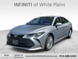 Used 2020 Toyota Avalon Limited image 2