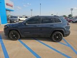 Used 2019 Jeep Cherokee Latitude w/ Popular Appearance Group image 2