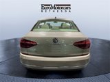 Used 2017 Volkswagen Passat 1.8T SE image 4