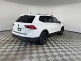 New 2024 Volkswagen Tiguan SE image 6