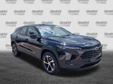 Used 2024 Chevrolet Trax RS image 2