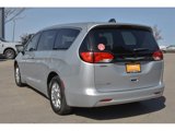 Certified 2022 Chrysler Voyager LX image 4
