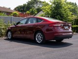 Used 2019 Ford Fusion SE image 4