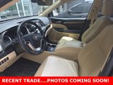 Used 2017 Toyota Highlander Limited image 3