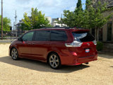 Used 2018 Toyota Sienna SE image 4