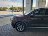 Used 2019 Lincoln Nautilus Select image 2