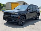 New 2025 Jeep Grand Cherokee Altitude image 3