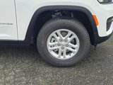 New 2025 Jeep Grand Cherokee Laredo w/ Luxury Tech Group I image 2
