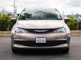 Used 2017 Chrysler Pacifica Touring image 2