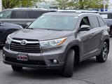 Used 2016 Toyota Highlander XLE image 3