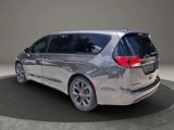 Used 2019 Chrysler Pacifica Touring Plus w/ S Appearance Package image 3