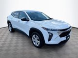 Used 2024 Chevrolet Trax LS image 3