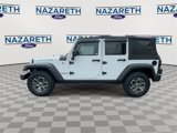 Used 2017 Jeep Wrangler Unlimited Rubicon w/ Connectivity Group image 5