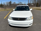Used 2000 Toyota Avalon XL image 2