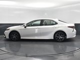 Used 2023 Toyota Camry SE image 3
