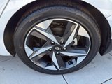 Used 2022 Hyundai Elantra Limited image 6