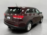 Used 2018 Kia Sorento FWD V6 image 4