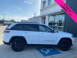Used 2023 Jeep Grand Cherokee Altitude image 2