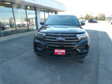 Used 2022 Ford Explorer XLT image 2