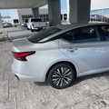 Used 2024 Nissan Altima 2.5 SV image 5