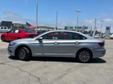 Used 2019 Volkswagen Jetta SE image 2