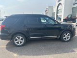 Used 2017 Ford Explorer XLT w/ Equipment Group 202A image 2