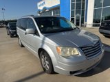 Used 2010 Chrysler Town & Country Touring image 3