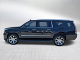 Used 2017 Cadillac Escalade ESV Luxury image 2