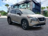 Used 2021 Nissan Rogue Platinum image 3