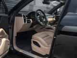 Certified 2023 Porsche Cayenne image 4