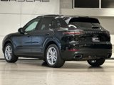 Certified 2022 Porsche Cayenne image 3
