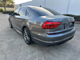 Used 2016 Volkswagen Passat 1.8T R-Line w/ R-Line Lighting Package image 5