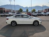 Used 2023 Volkswagen Jetta SE image 2