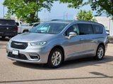 Used 2021 Chrysler Pacifica Touring-L w/ Uconnect Theater Family Group image 5
