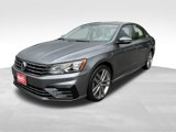 Used 2018 Volkswagen Passat 2.0T R-Line image 2