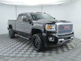 Used 2018 GMC Sierra 2500 Denali w/ Duramax Plus Package image 3