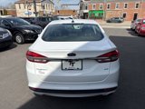 Used 2017 Ford Fusion SE w/ Fusion SE Technology Package image 4